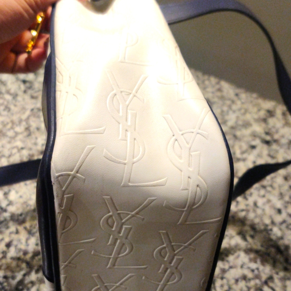 Yves Saint Laurent YSL White and Navy Shoulder Tote with Logo Design - Picture 3 of 10